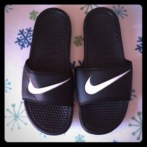 Nike slides